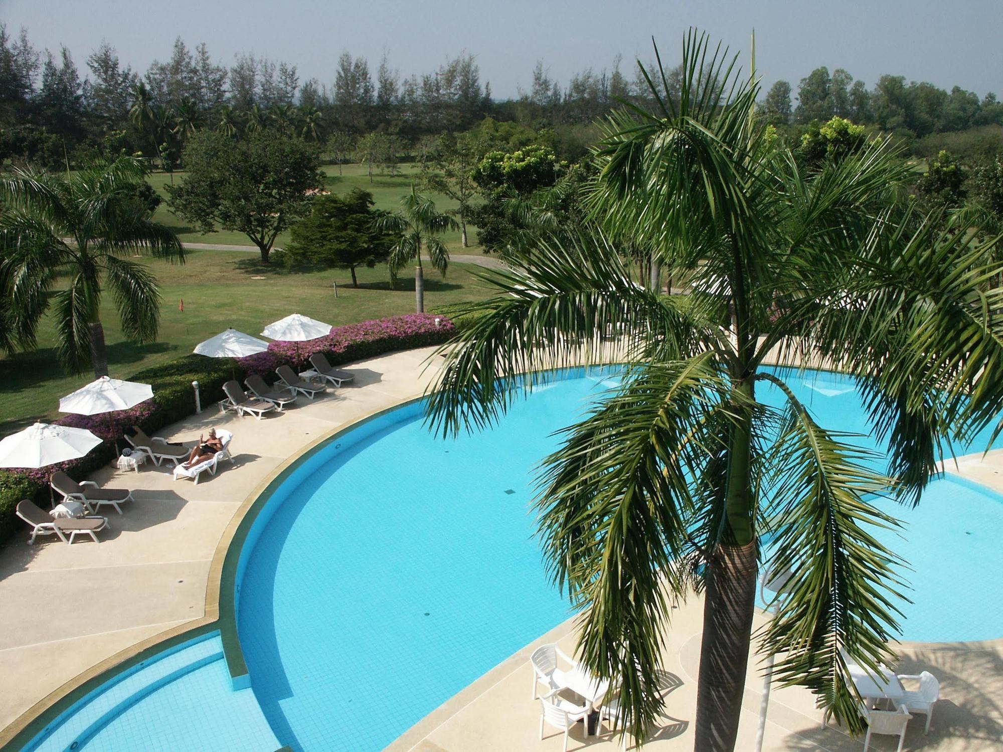 Ban Mai  The Royal Chiang Mai Golf Resort מראה חיצוני תמונה